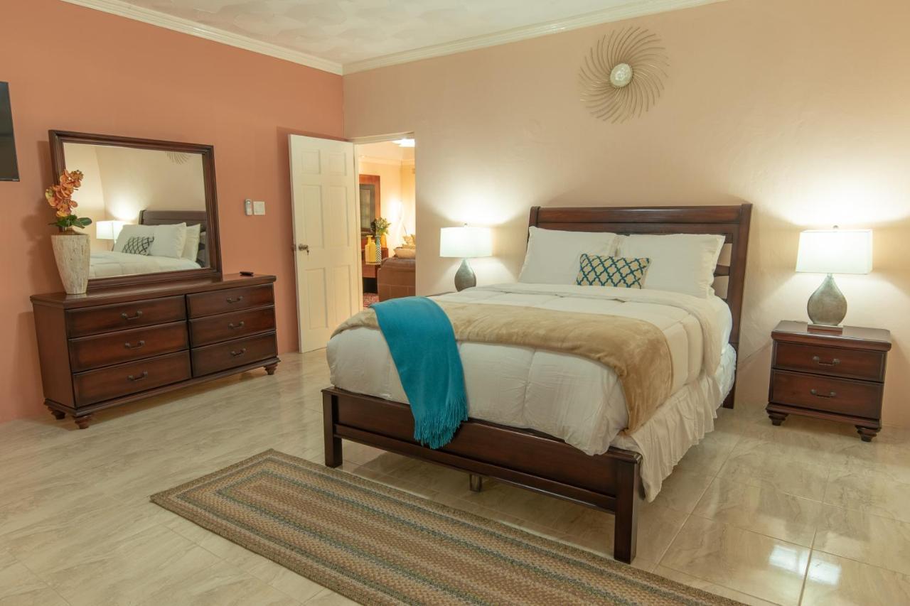 Tropical Escape Villa Ocho Rios Bagian luar foto