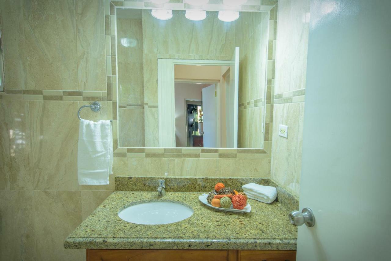 Tropical Escape Villa Ocho Rios Bagian luar foto